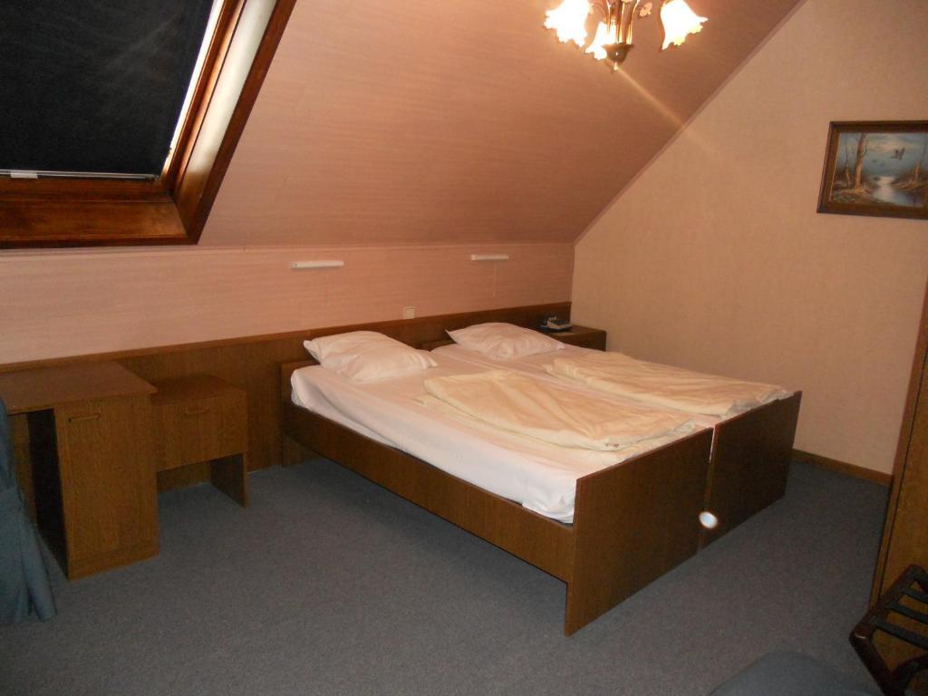 Hotel Ten Putte Gistel Pokój zdjęcie